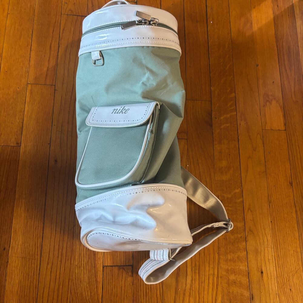 Nike LPGA Golf 18" Zippered Mint Green & White Golf Bag